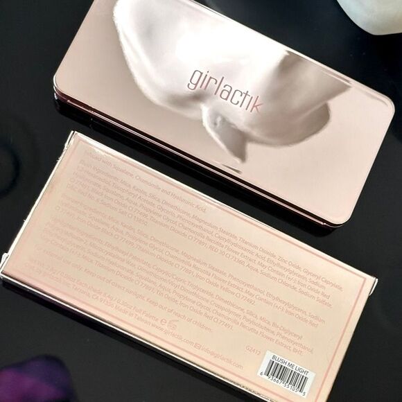 GIRLACTIK Blush Me & Glow Face Palette Pink Blush Bronzer Highlight Trio Light - Picture 10 of 11
